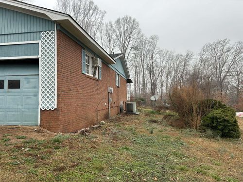 466 Garvin Lake Rd, Gaffney, SC, 29340-5116 | Card Image