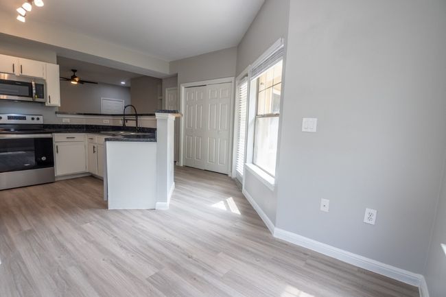 APT-611 - 2320 Gracy Farms Ln, Condo with 2 bedrooms, 2 bathrooms and 1 parking in Austin TX | Image 6