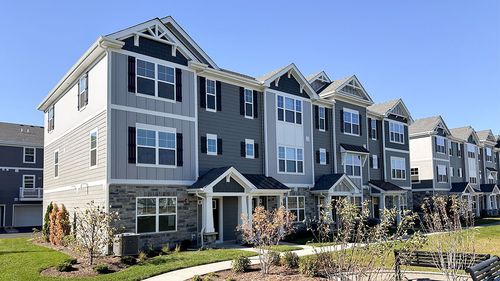 431 Lakeshore Ct, St. Charles, IL, 60174-2679 | Card Image