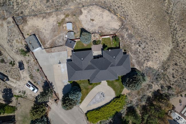 1416 E Valley View Dr, House other with 4 bedrooms, 3 bathrooms and null parking in Wellington UT | Image 52