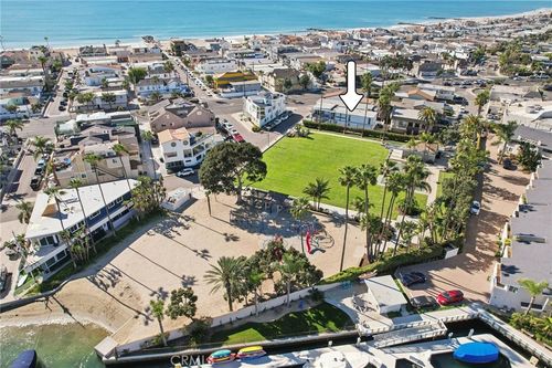 4404 Channel Pl, Newport Beach, CA, 92663-2525 | Card Image