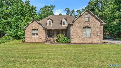 11266 Maggie Lou Dr, Tanner, AL, 35671-3655 | Card Image