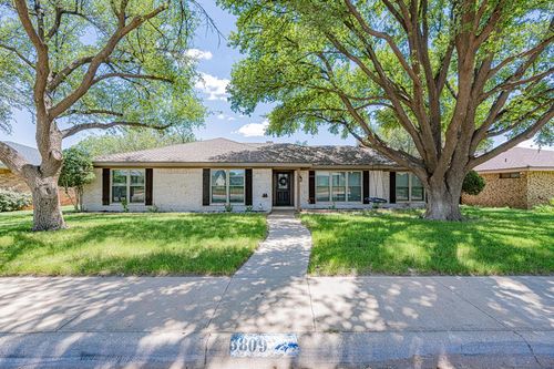 3809 Crestgate Ave, Midland, TX, 79707-2711 | Card Image