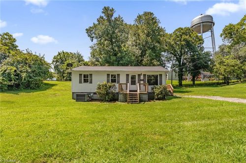 305 Short Ave, Madison, NC, 27025-1731 | Card Image