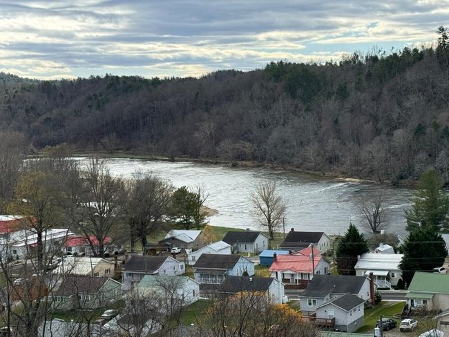 141 Cliff St., House other with 2 bedrooms, 1 bathrooms and null parking in Fries VA | Image 33