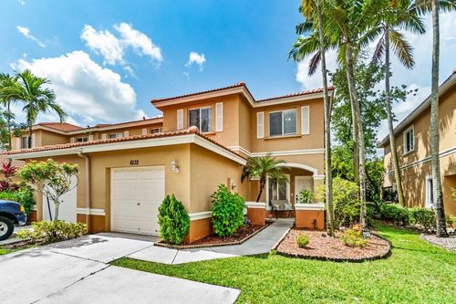 6132 United St, West Palm Beach, FL, 33411-6410 | Card Image