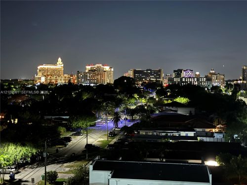 613-2280 Sw 32nd Ave, Miami, FL, 33145-3182 | Card Image