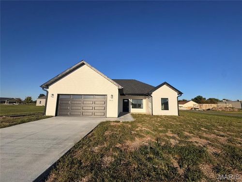 303 Redbud Rd, Vandalia, MO, 63382-1105 | Card Image