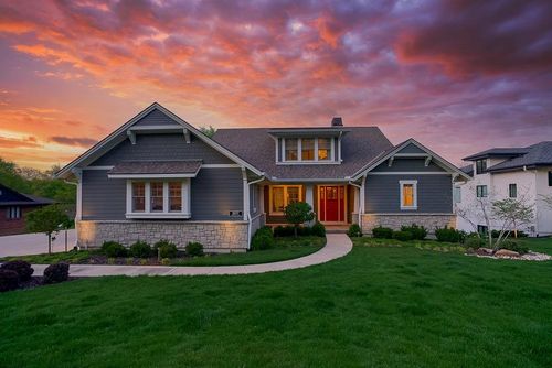 8637 Overhill Rd, Leawood, KS, 66206-1429 | Card Image