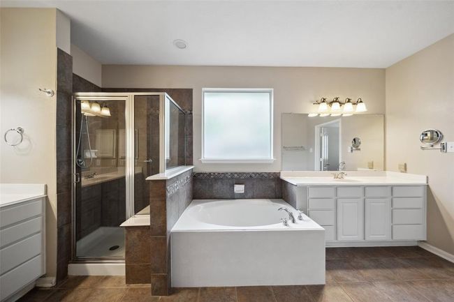Master Bath | Image 26