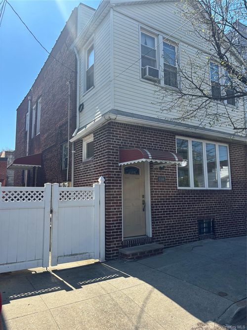 8166 102nd Rd, Ozone Park, NY, 11416-2030 | Card Image