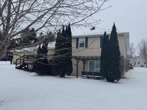 W6875 Hummock Drive, GREENVILLE, WI, 54942 | Card Image
