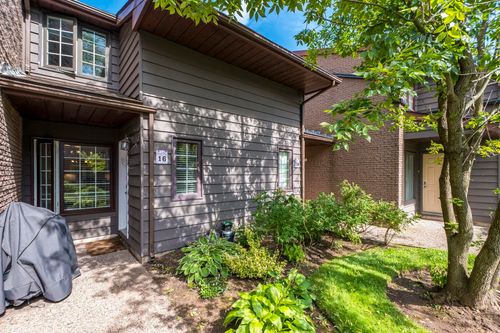 16-4 Rose Way, Dartmouth, NS, B2Y4L9 | Card Image