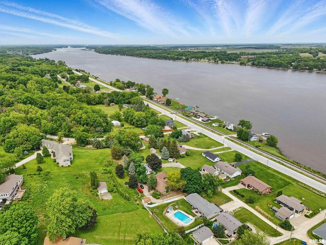 21704 283 Rd Ave, House other with 4 bedrooms, 3 bathrooms and null parking in Le Claire IA | Image 5