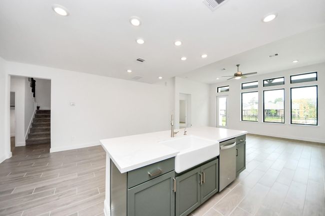 14647 Cedar Elm Ct, House attached with 3 bedrooms, 3 bathrooms and null parking in Willis TX | Image 12