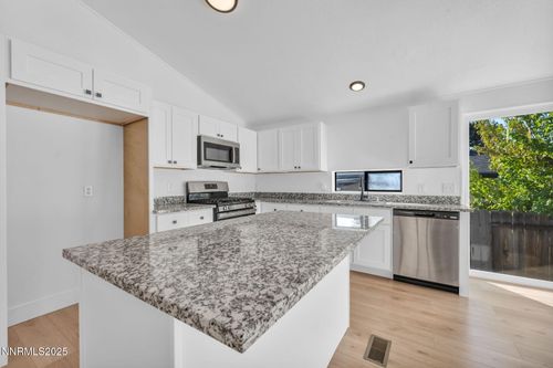 2730 Dahlia Way, Reno, NV, 89512-1655 | Card Image