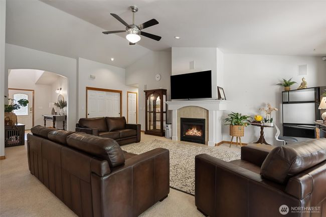 1817 Newhaven Loop, House other with 3 bedrooms, 3 bathrooms and 2 parking in Richland WA | Image 7