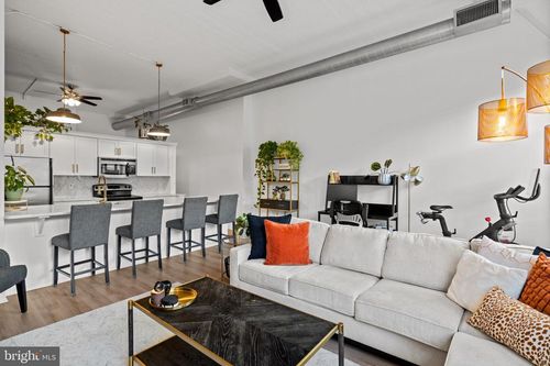 apt-314-2429 Locust St, PHILADELPHIA, PA, 19103-5558 | Card Image