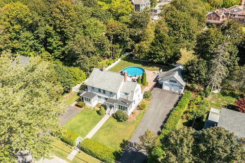 107 Mount Vernon St, Dover, NH, 03820-2716 | Card Image