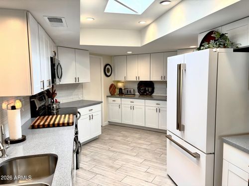 13679 N 108th Dr, Sun City, AZ, 85351-2659 | Card Image