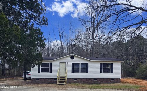 600 King Ave, Princeville, NC, 27886-9521 | Card Image