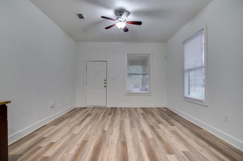 5513 Victor St, Dallas, TX, 75214-5056 | Card Image