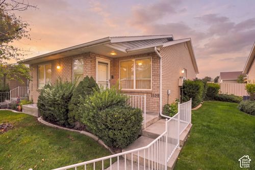 1628 W Cornerstone Way, South Jordan, UT, 84095-4590 | Card Image