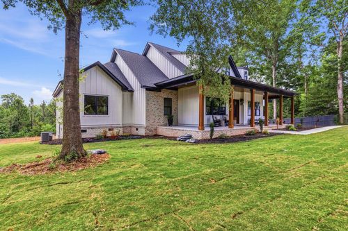 118 Crown Oak Court, Spartanburg, SC, 29301 | Card Image