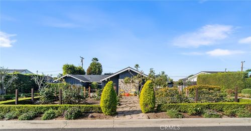 13231 Sandhurst Pl, Santa Ana, CA, 92705-2136 | Card Image