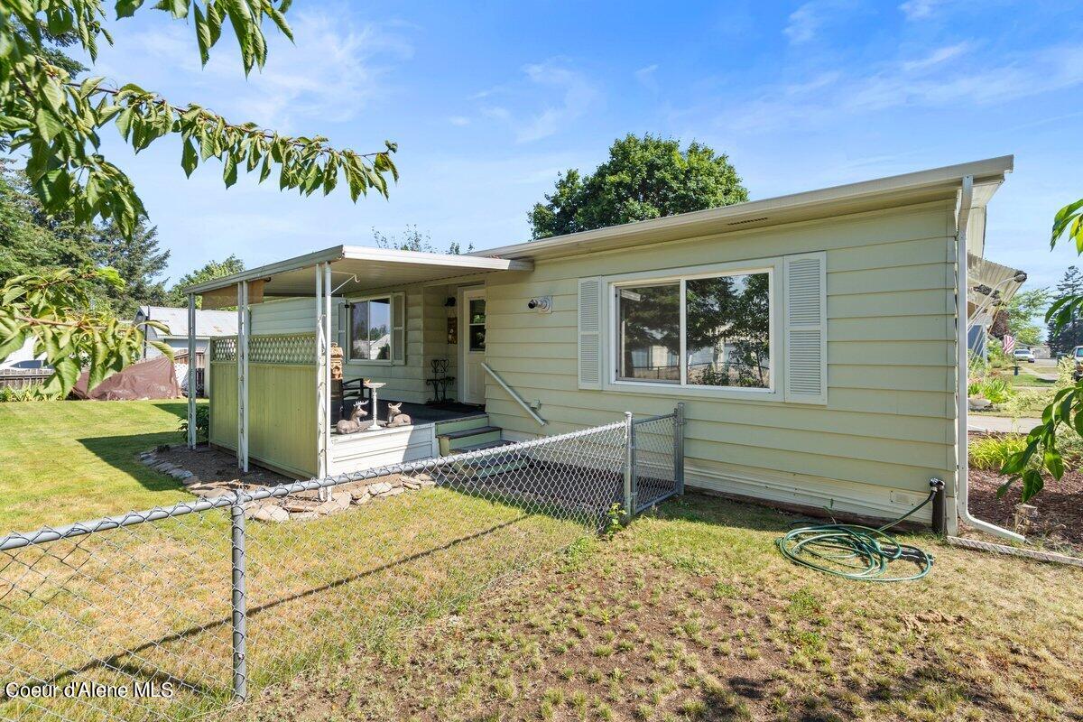 Sunny Ln, Hayden, ID 83835
