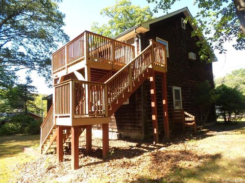 12 Mulligan Ln, Irvington, NY, 10533-1106 | Card Image