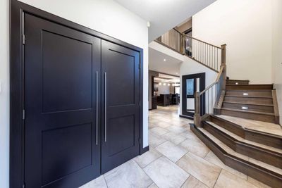 1604 52 B Avenue Close, House detached with 5 bedrooms, 3 bathrooms and 6 parking in Lloydminster AB | Image 2