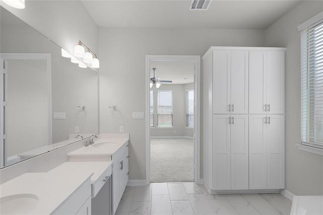 6026 Lake Bridge Ln, House other with 4 bedrooms, 4 bathrooms and 2 parking in Manvel TX | Image 23