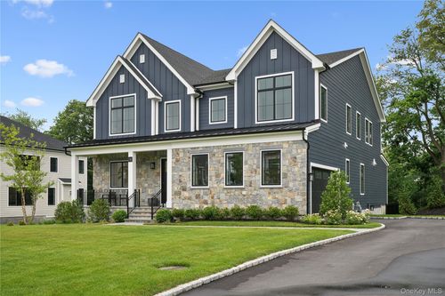 14 Sequoia Circle, North Hempstead, NY, 11030 | Card Image
