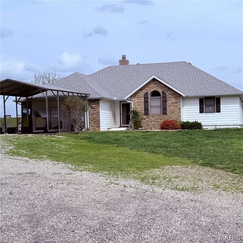 24306 Parade Dr, Lebanon, MO, 65536-9466 | Card Image