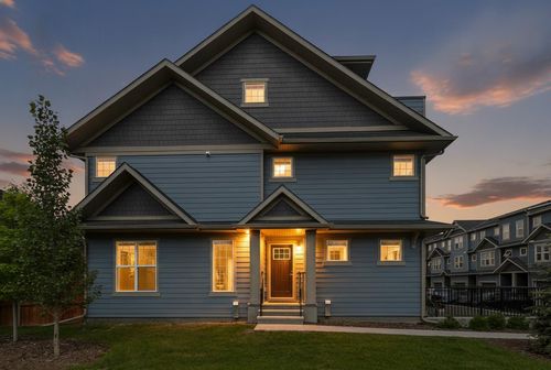 237 Cranbrook Sq Se, Calgary, AB, T3M3K8 | Card Image