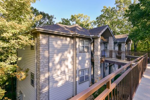 131 Oak Ln, Branson West, MO, 65737-9600 | Card Image