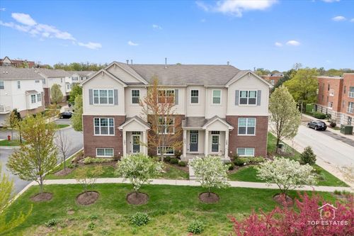 103 Lexington Ln, Rolling Meadows, IL, 60008-2157 | Card Image