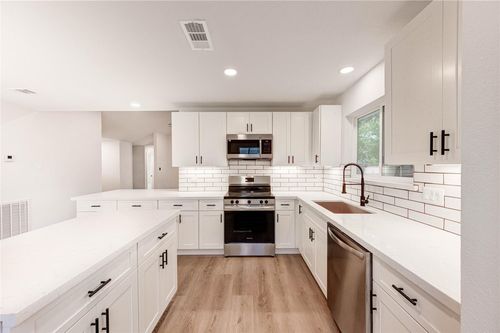 7215 Daylight Ln, Houston, TX, 77095-1401 | Card Image