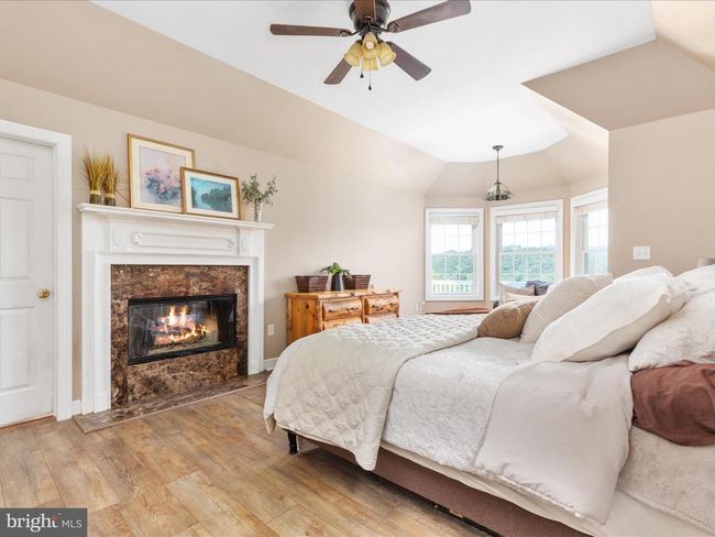 400 Deer Run Cir, House other with 4 bedrooms, 4 bathrooms and null parking in Front Royal VA | Image 17
