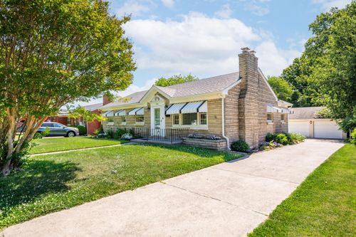 1946 Vicksburg Rd, Lexington, KY, 40504-3130 | Card Image