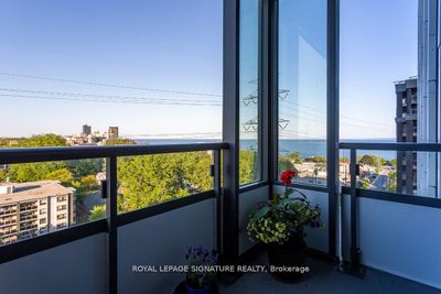 1004 - 500 Brock Ave, Condo with 2 bedrooms, 2 bathrooms and 1 parking in Burlington ON | Image 2