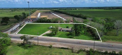 7490 Highway 146 N, Liberty, TX, 77575-8710 | Card Image