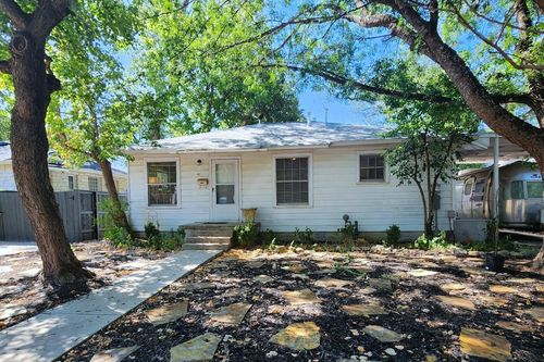 1511 Alguno Rd, Austin, TX, 78757-3303 | Card Image