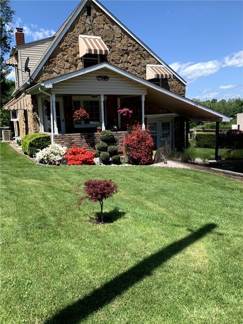 203 George St, Jeannette, PA, 15644-2529 | Card Image