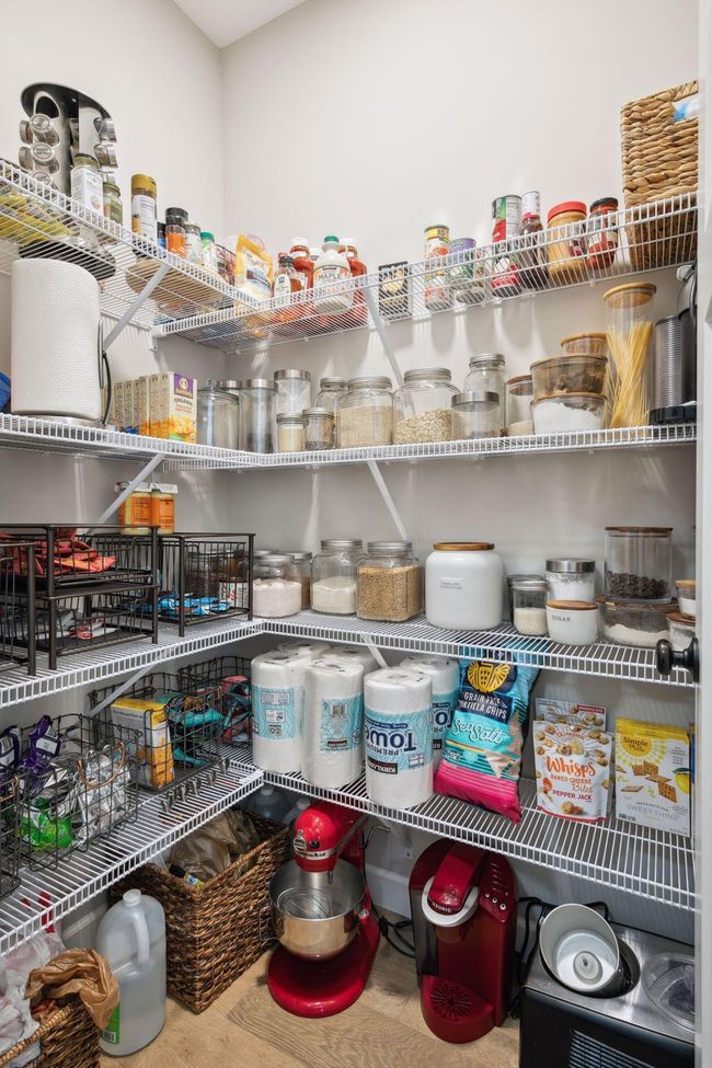 Walk-in pantry | Image 25