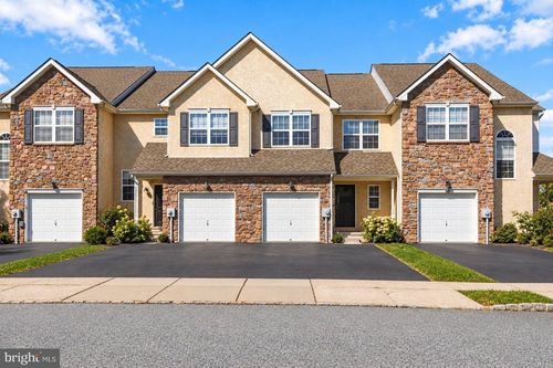 22 Prince Dr, Eagleville, PA, 19403-5707 | Card Image