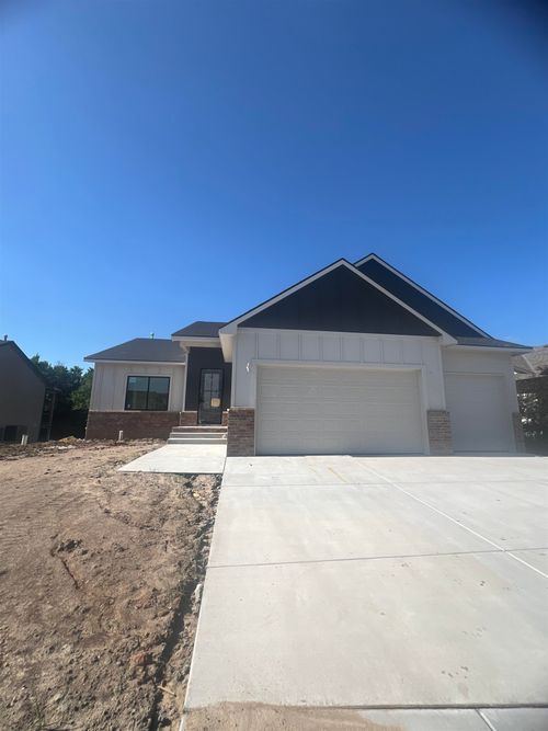 10418 W Graber Cir., Wichita, KS, 67215 | Card Image