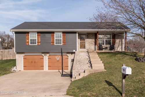 736 Kathy Lane, Jefferson City, MO, 65109 | Card Image