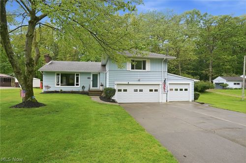 5912 Woodward Drive, Akron, OH, 44319 | Card Image